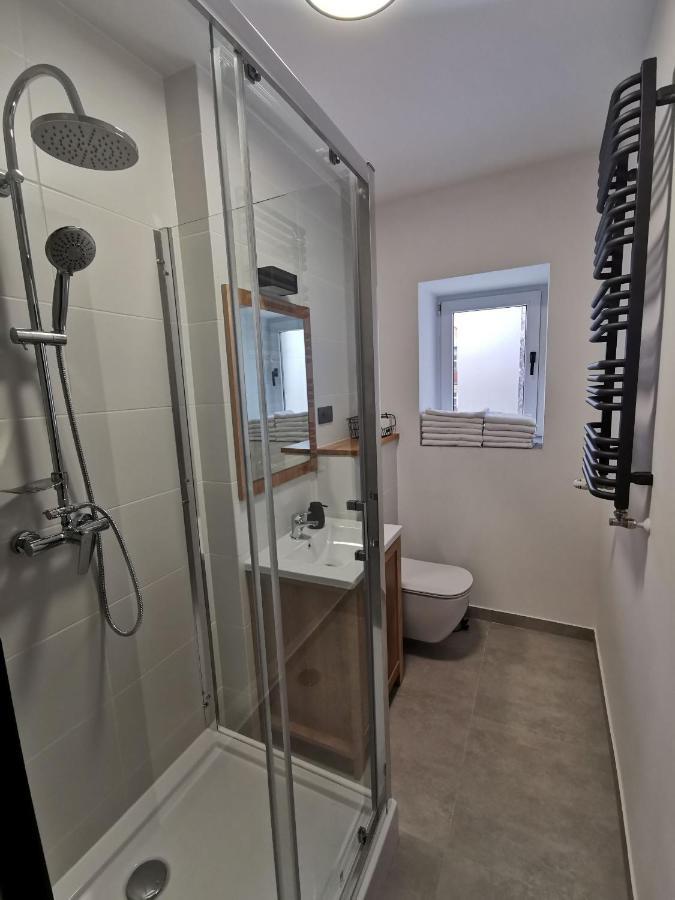 Apartament Black&White Jelenia Gora Exterior photo